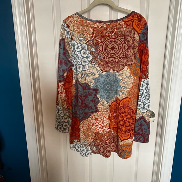 NWT LuLaRoe Lynnae - Picture 3 of 3